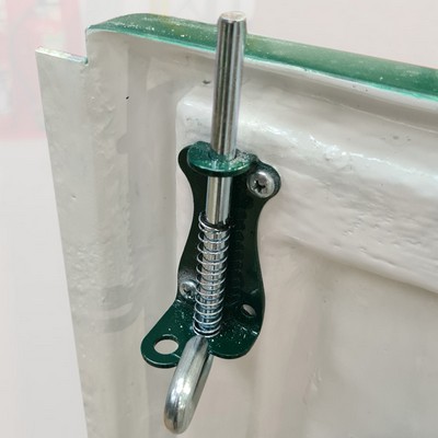 Picture of Green GRP Kiosk c/w double door/backboard/lock. 1260x1000x500mm (HxWxD)