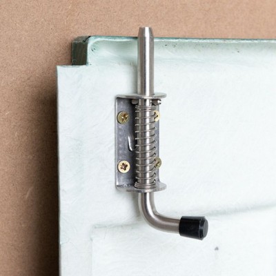 Picture of Green GRP Kiosk c/w double door/backboard/lock. 1515x1400x660mm (HxWxD)